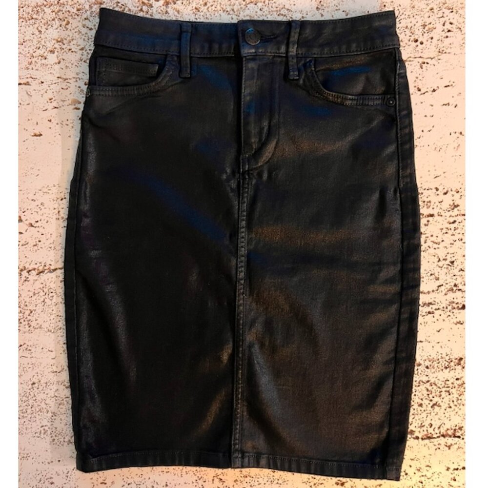 BCBGeneration Black High-waisted Skirt